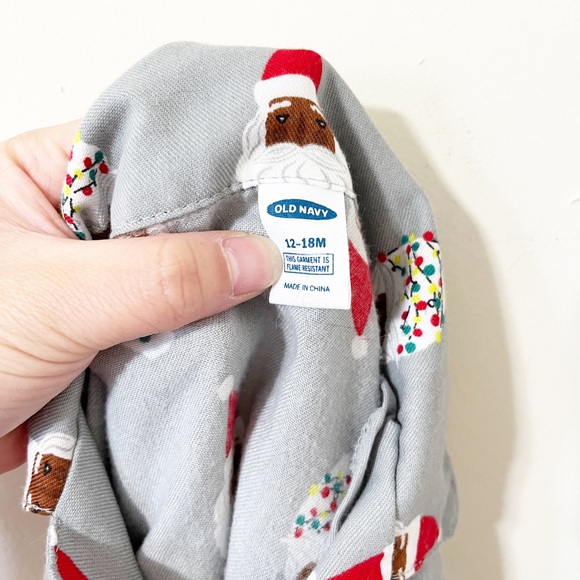 Old Navy Unisex Holiday-Print Santa Walnut Pajama Set Size 12-18 Months - Picture 10 of 11